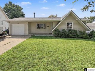 7839 Grover Street, Omaha, NE 68124