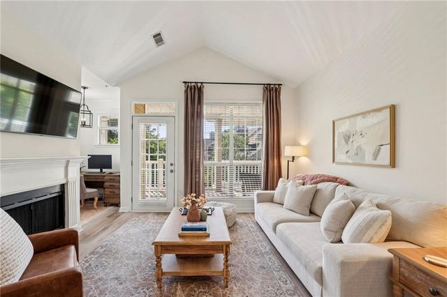 436 Pembrooke Circle 436, Alpharetta, GA 30004