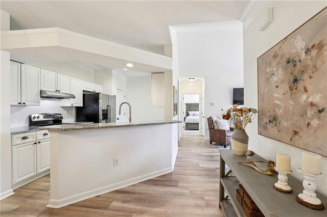 436 Pembrooke Circle 436, Alpharetta, GA 30004
