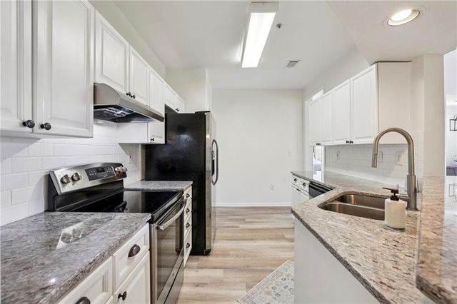 436 Pembrooke Circle 436, Alpharetta, GA 30004