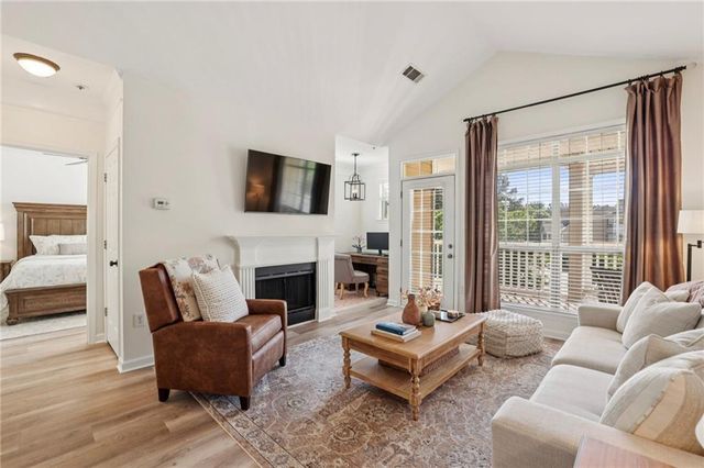 436 Pembrooke Circle 436, Alpharetta, GA 30004