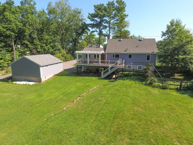 8 Central St, Stoughton, MA 02072