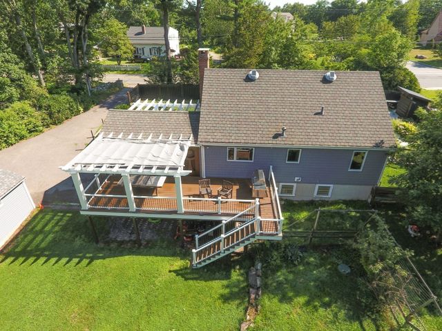 8 Central St, Stoughton, MA 02072