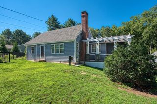 8 Central St, Stoughton, MA 02072