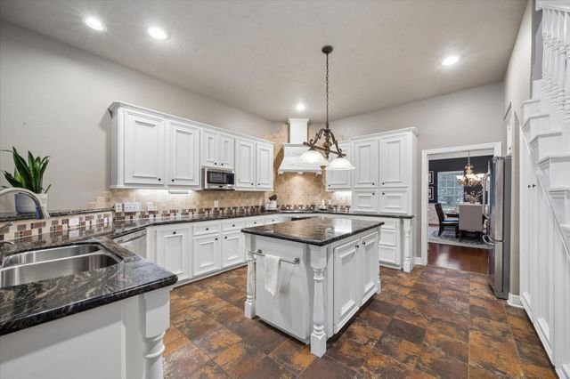 16519 Deer Haven Run, Rosharon, TX 77583