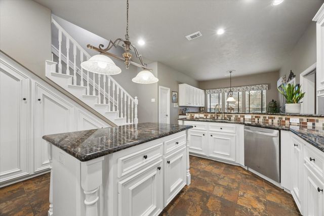 16519 Deer Haven Run, Rosharon, TX 77583
