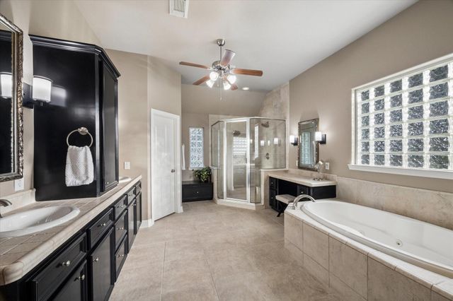 16519 Deer Haven Run, Rosharon, TX 77583