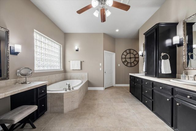 16519 Deer Haven Run, Rosharon, TX 77583