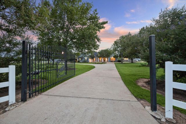 16519 Deer Haven Run, Rosharon, TX 77583