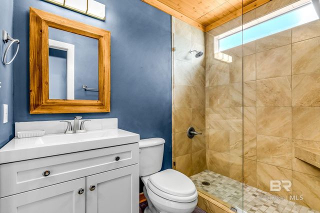 3244 Spanish Cove Dr N, Lillian, AL 36549