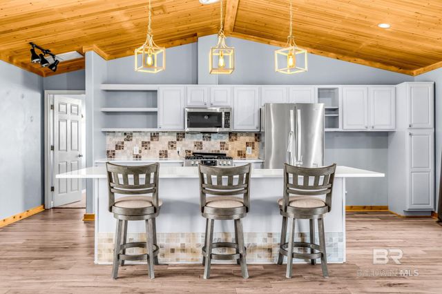 3244 Spanish Cove Dr N, Lillian, AL 36549