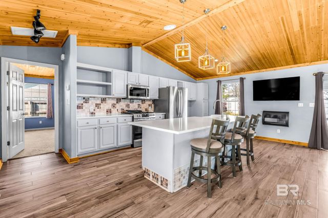 3244 Spanish Cove Dr N, Lillian, AL 36549