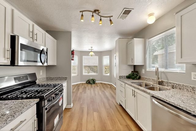 111 18th Street SE, Rio Rancho, NM 87124