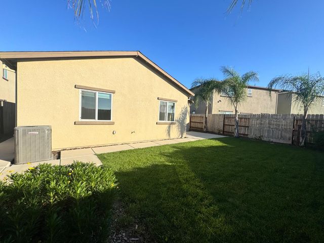 4271 Freemark Avenue, Merced, CA 95348