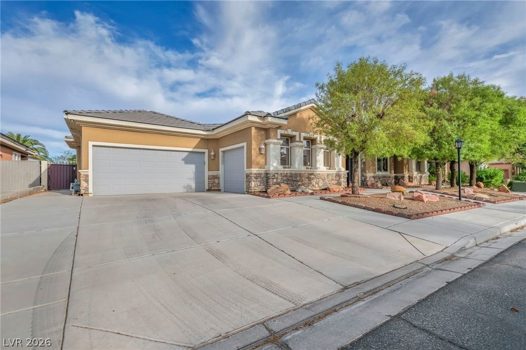 8114 Villa Del Cielo Street, Las Vegas, NV 89131 — photo 5