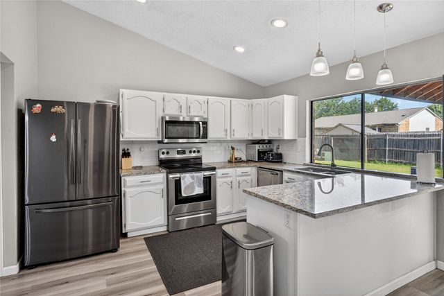 3825 Hackberry Lane, Bedford, TX 76021