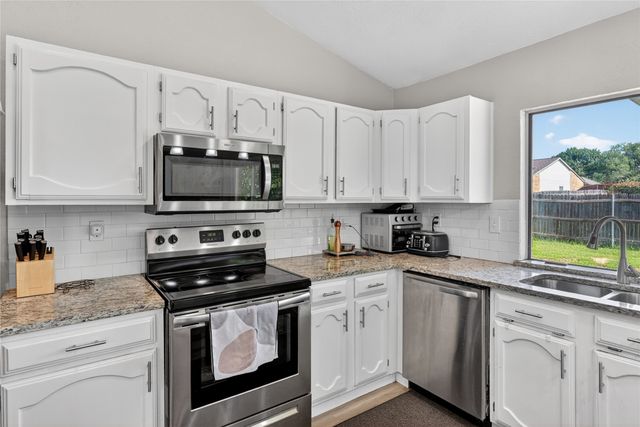 3825 Hackberry Lane, Bedford, TX 76021