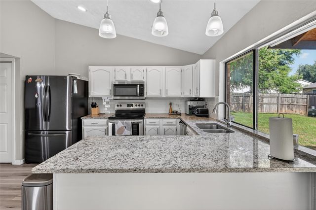 3825 Hackberry Lane, Bedford, TX 76021