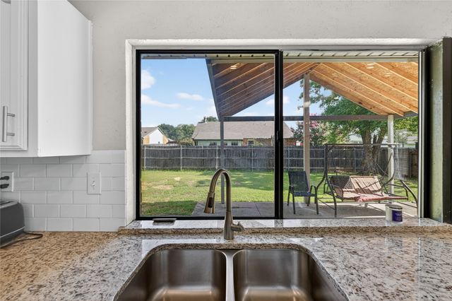 3825 Hackberry Lane, Bedford, TX 76021