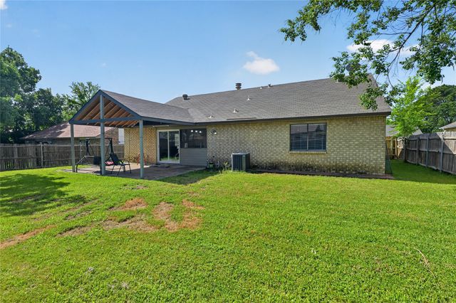 3825 Hackberry Lane, Bedford, TX 76021