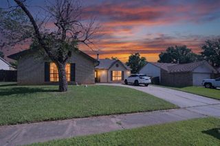 3825 Hackberry Lane, Bedford, TX 76021