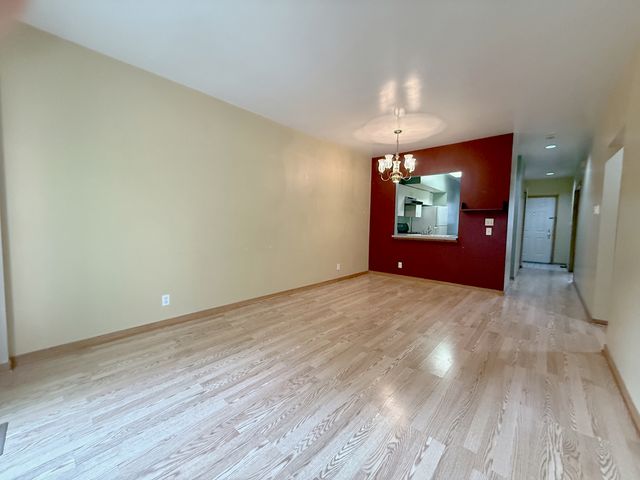 727 S Ashland Avenue C, Chicago, IL 60607