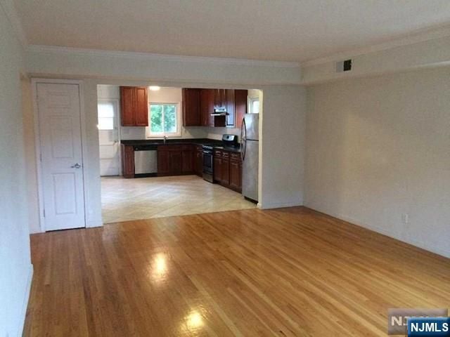 499 Brinkerhoff Avenue 2nd Fl, Fort Lee, NJ 07024