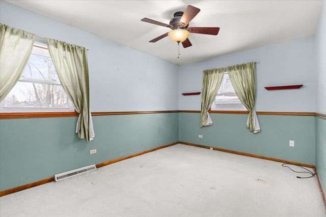 1225 Douglas Lane, Crete, IL 60417