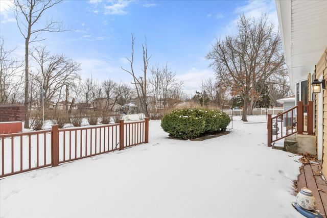 1225 Douglas Lane, Crete, IL 60417