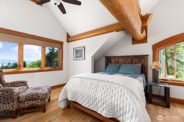 3256 Killion Lane, Oak Harbor, WA 98277