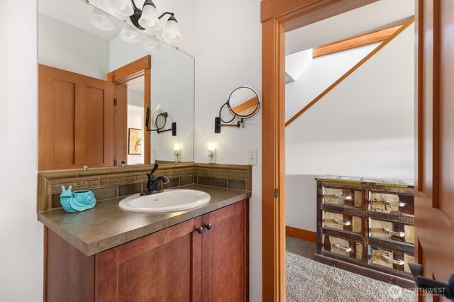 3256 Killion Lane, Oak Harbor, WA 98277