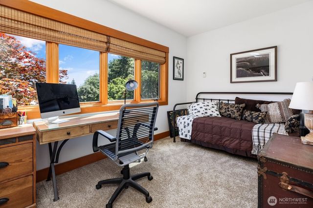 3256 Killion Lane, Oak Harbor, WA 98277
