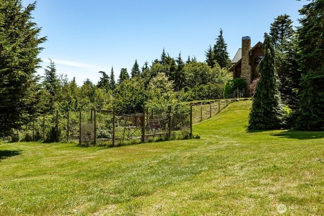 3256 Killion Lane, Oak Harbor, WA 98277