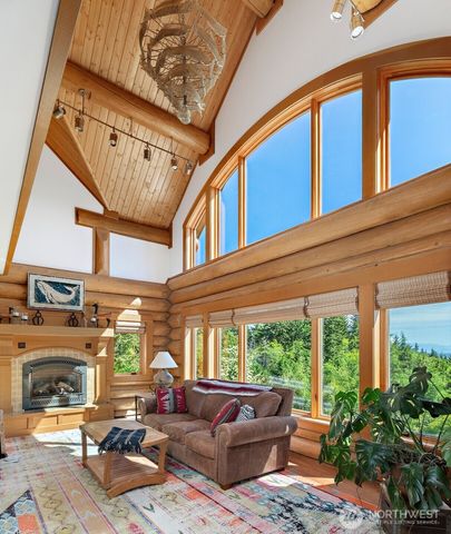 3256 Killion Lane, Oak Harbor, WA 98277