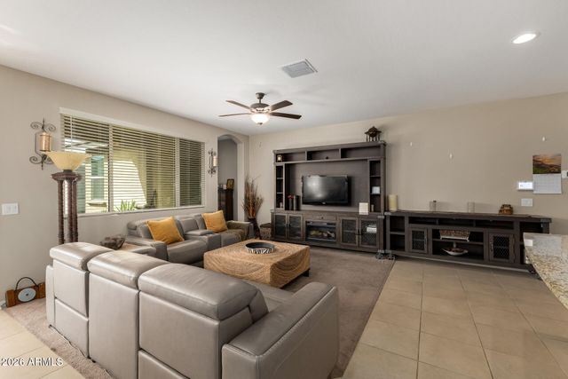 2955 W BRIDGER Drive, San Tan Valley, AZ 85144