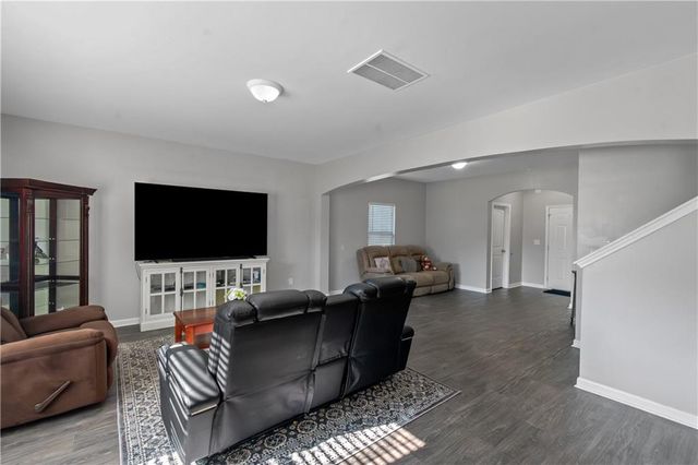 411 Bandelier Circle, Hampton, GA 30228