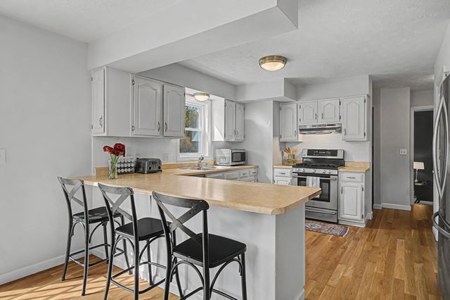 8 South Street, Essex Junction, VT 05452
