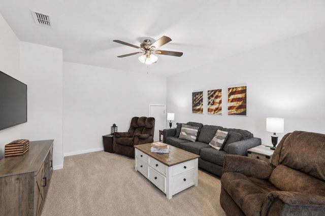 114 Stammer Farms Blvd, Chapel Hill, TN 37034