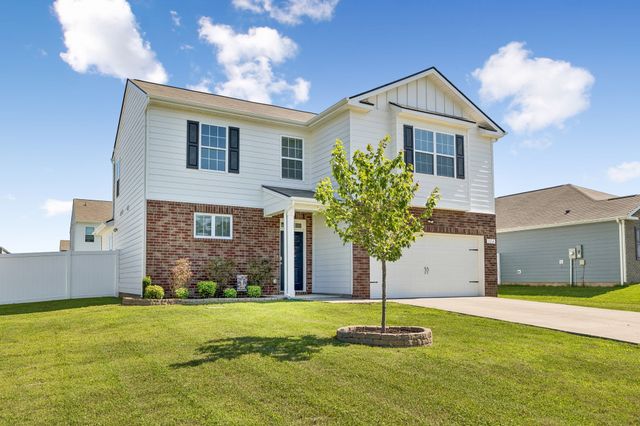 114 Stammer Farms Blvd, Chapel Hill, TN 37034