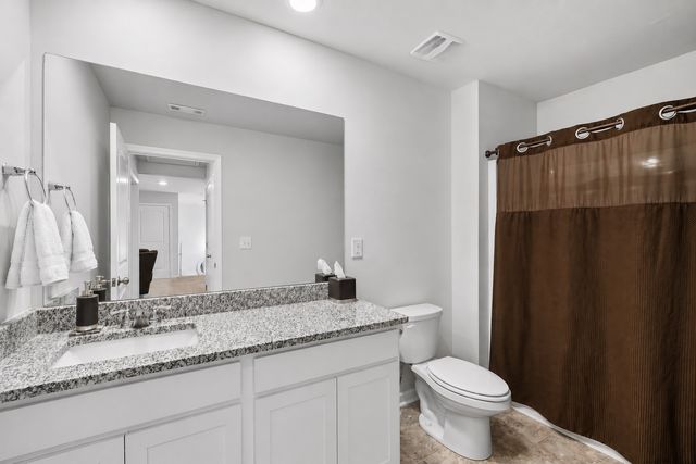 114 Stammer Farms Blvd, Chapel Hill, TN 37034