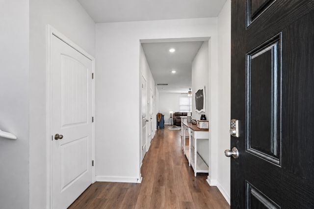 114 Stammer Farms Blvd, Chapel Hill, TN 37034