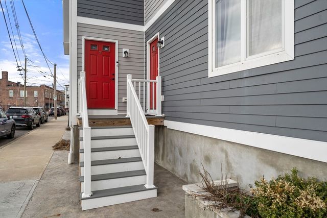 61 Pine St 7, Attleboro, MA 02703