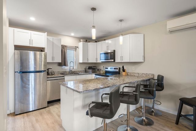 61 Pine St 7, Attleboro, MA 02703
