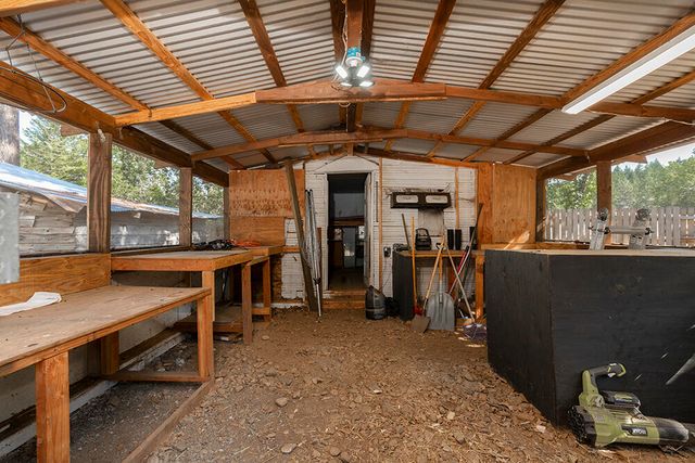 2524 Rockydale Road, Cave Junction, OR 97523