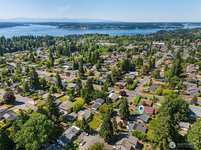 3311 Crystal Springs Road W, University Place, WA 98466