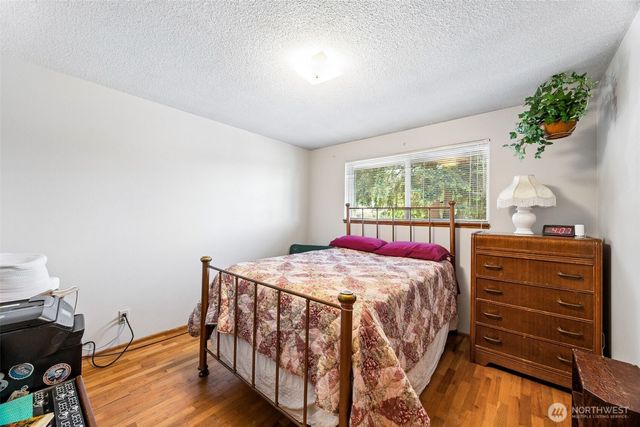 3311 Crystal Springs Road W, University Place, WA 98466