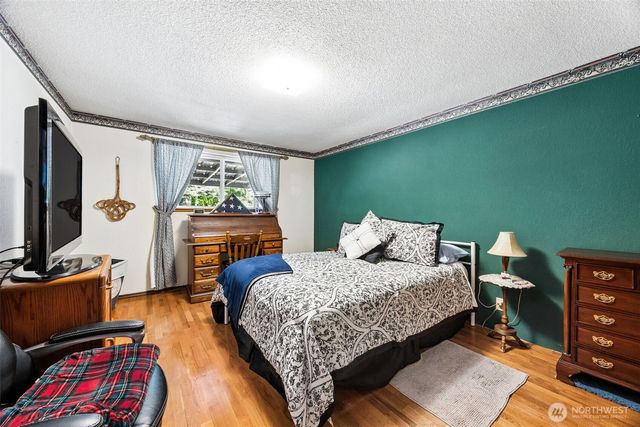 3311 Crystal Springs Road W, University Place, WA 98466
