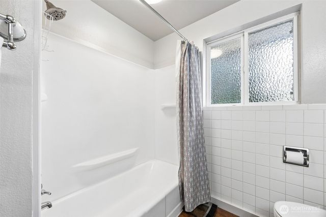 3311 Crystal Springs Road W, University Place, WA 98466