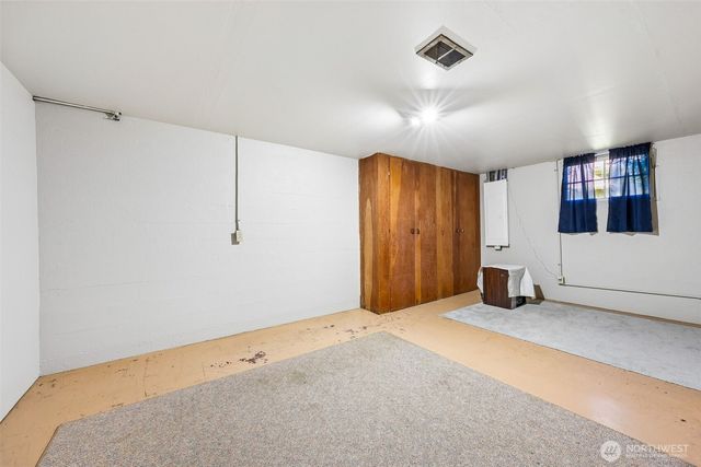 3311 Crystal Springs Road W, University Place, WA 98466
