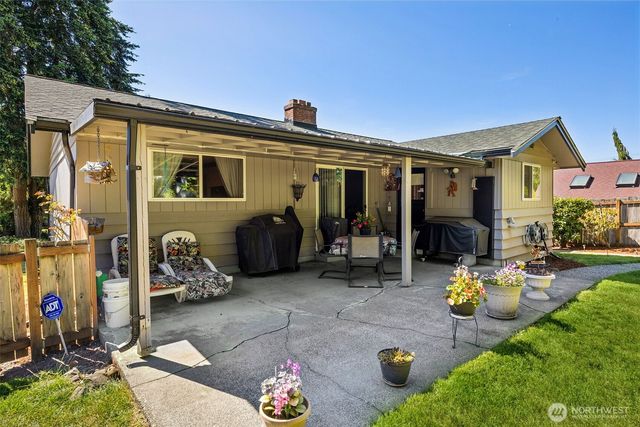 3311 Crystal Springs Road W, University Place, WA 98466